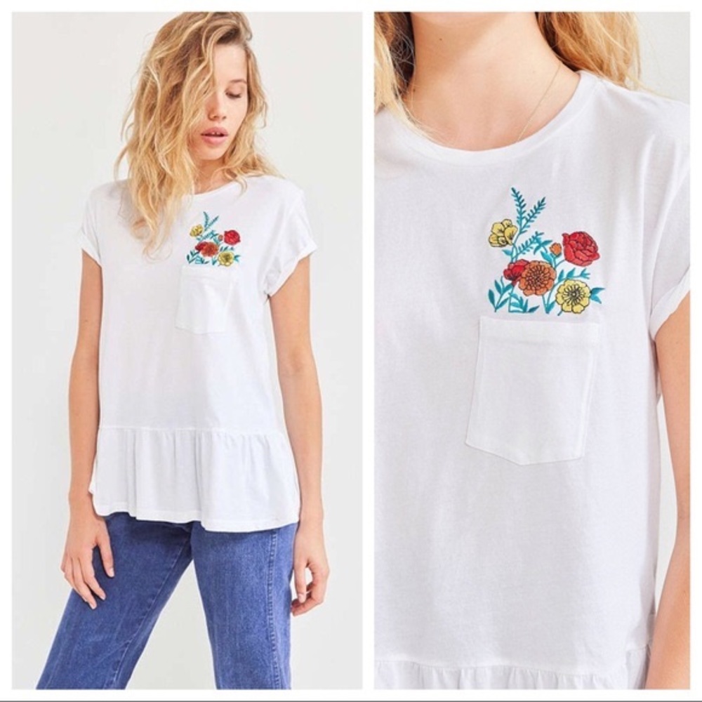 Urban Outfitters T-Shirt, size M!